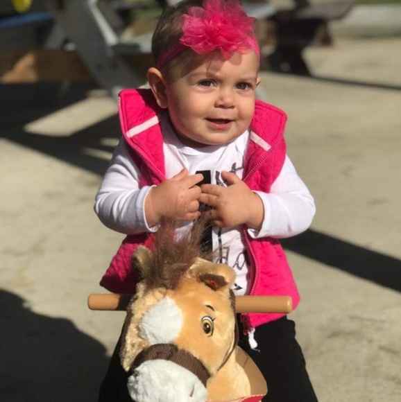 Meet your Posher, Lydia - Picture 3 of 3